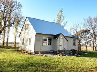 21595 100th St, Stewart, MN 55385