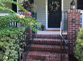 256 Carolinian Dr, Summerville, SC 29485