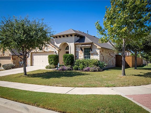 4th image of 2724 Emilia Ln