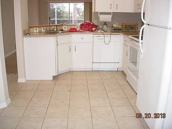 3rd image of 1848 Sixty Oaks Ln