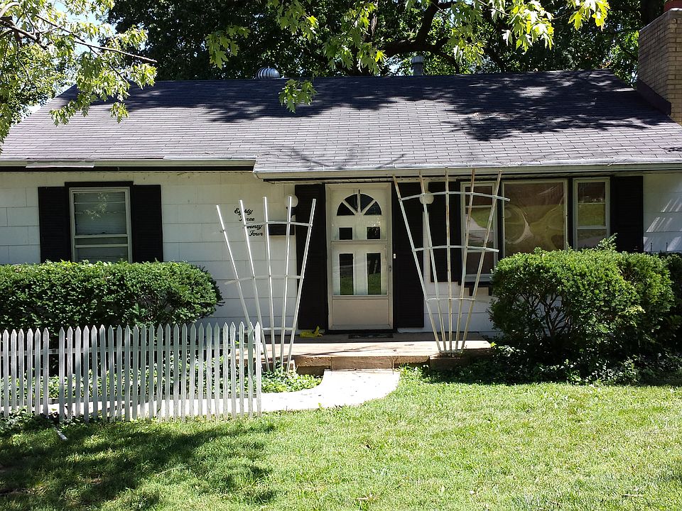 1st image of 8324 Acorn Ave