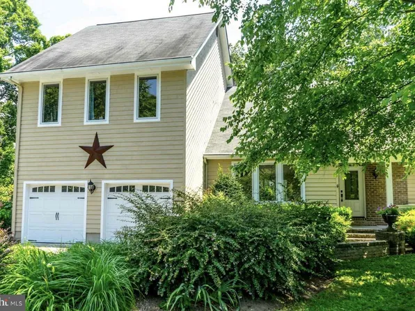 12 Fairway Is, Grasonville, MD 21638