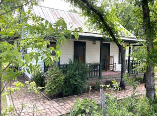 1008 Elm St, Llano, TX 78643