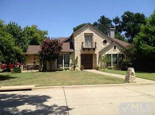 1049 Westbury Ln, Mansfield, TX 76063