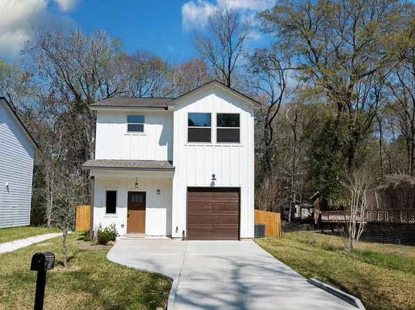 1009 Spokane River Rd, Montgomery, TX 77316