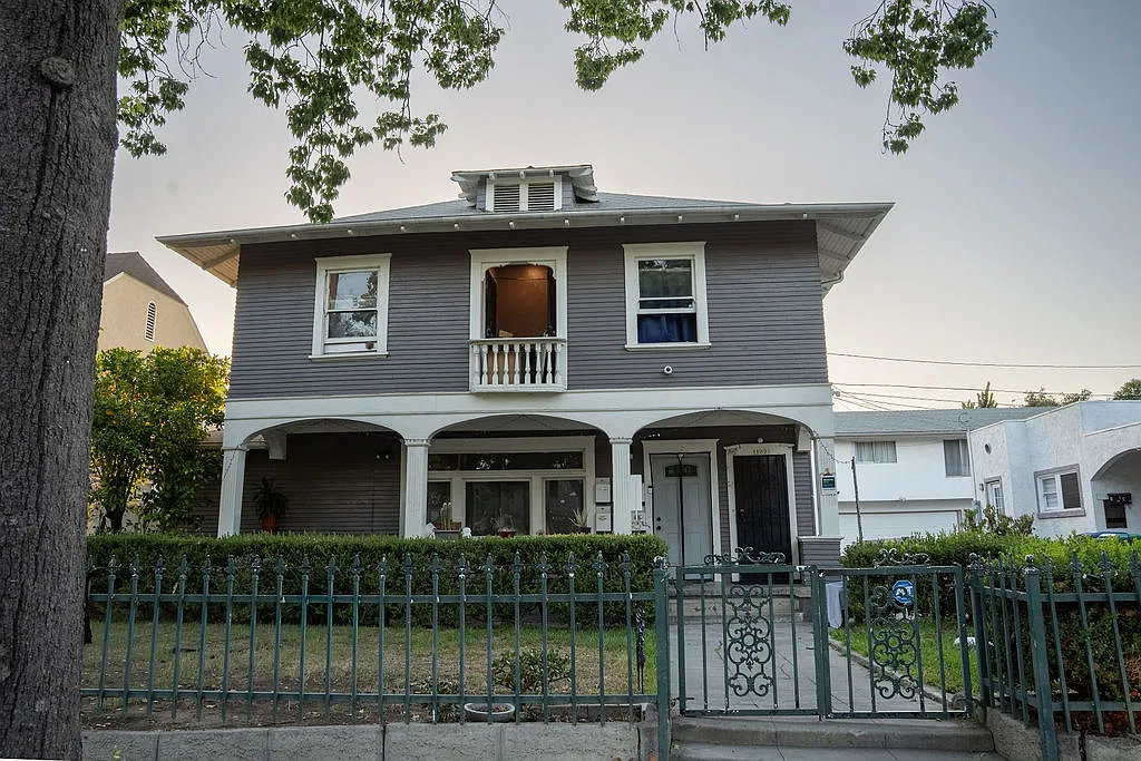 1 bed, $1,295 — Photo 2