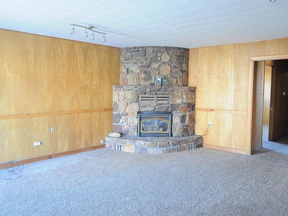 3rd image of 40703 Big Bear Blvd