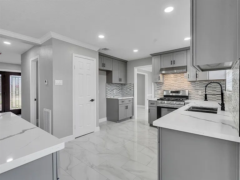 1730 Pilgrim Journey Dr — Photo 6