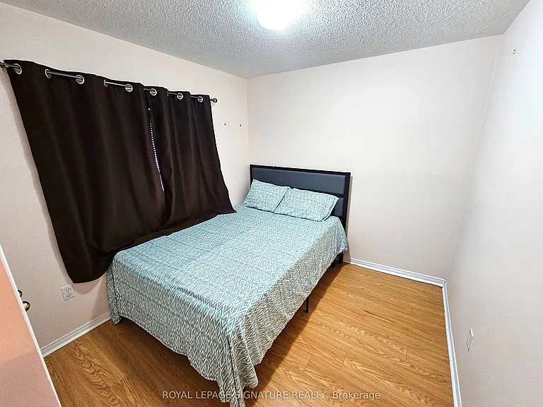 1565 Woodhenge Way — Photo 20