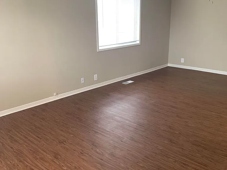 Superior Place Apartments — Photo 45