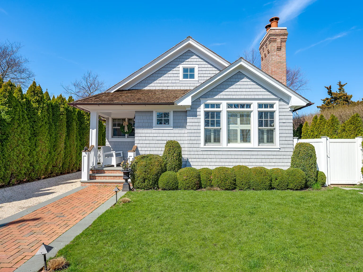 Charming Sag Harbor Retreat with Private Garden & Artist Studio — Photo 2