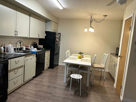 4th image of 51 Wood Lily Dr