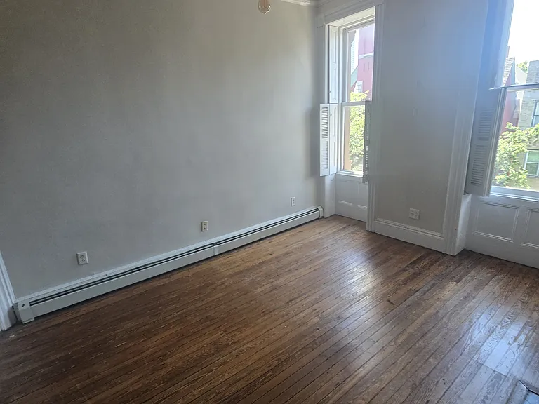 92 Wayne St #4L — Photo 5