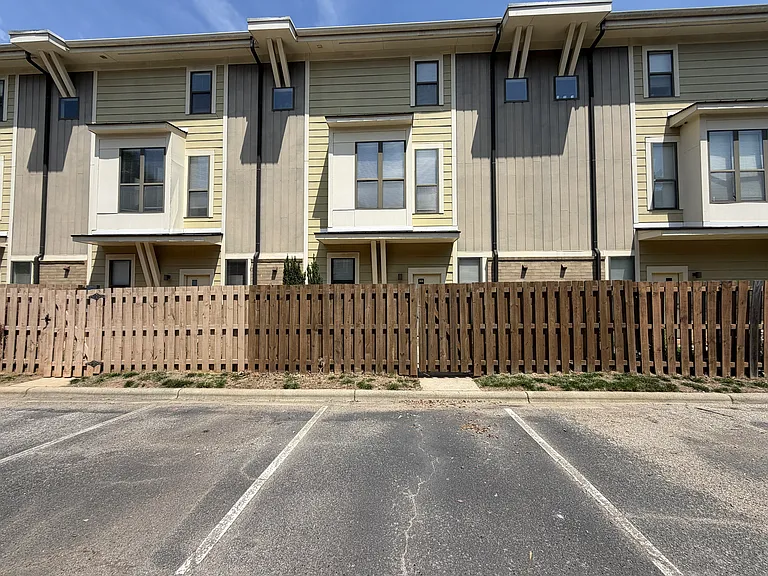 3407 Steel Yard Ct — Photo 50