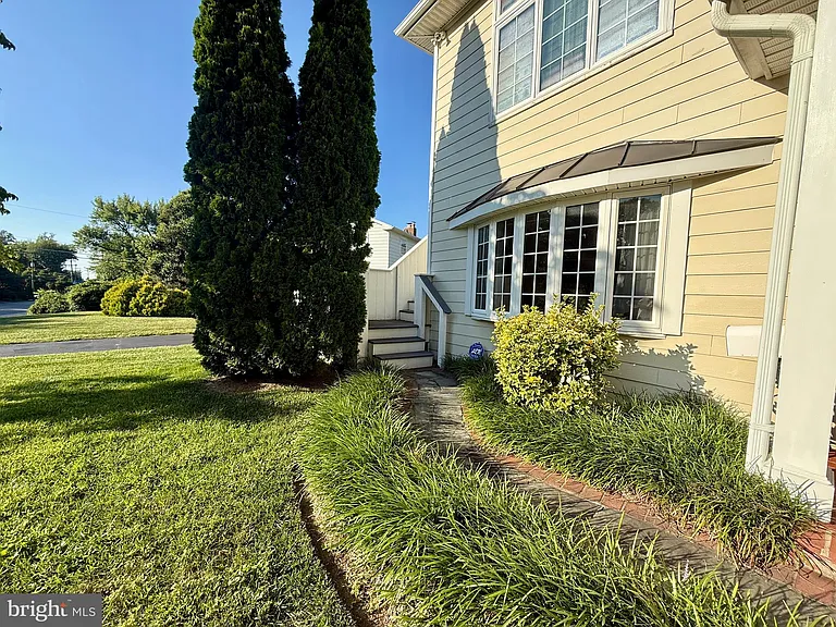 2223 Great Falls St — Photo 43