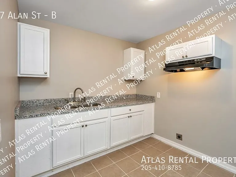 77 Alan St #B — Photo 17