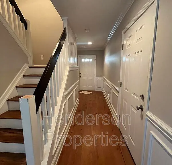 9330 Timothy Ct — Photo 2
