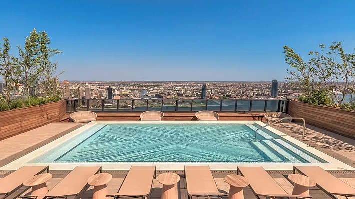 Rented by Bold Marketing | media 79