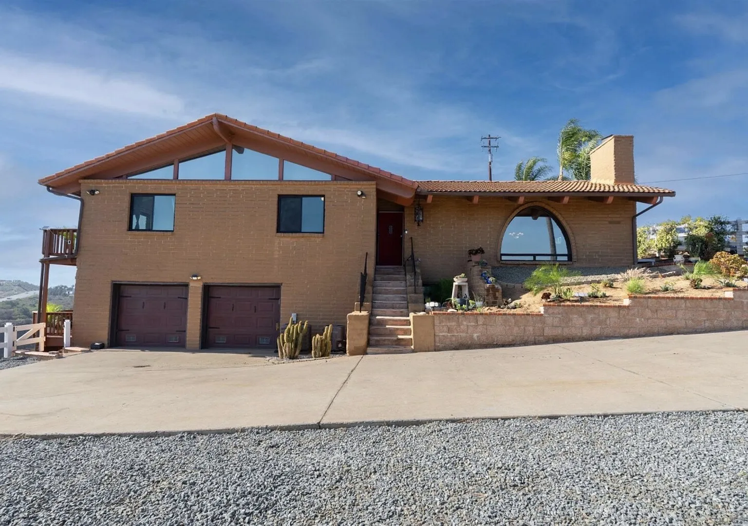 Spacious Furnished Escondido Family Home — Photo 1