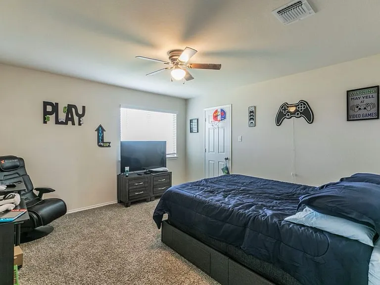 2824 Jackal Dr — Photo 29