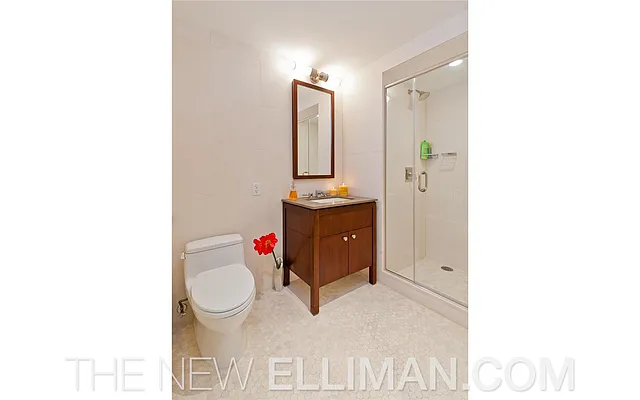 Rented by Douglas Elliman | media 7