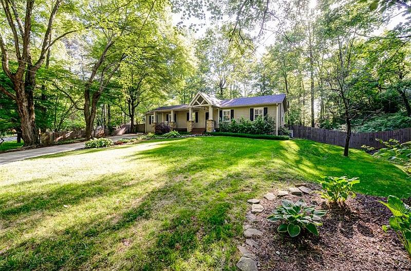 1st image of 3067 Skyland Dr NE