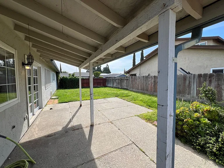 838 El Dorado St — Photo 33