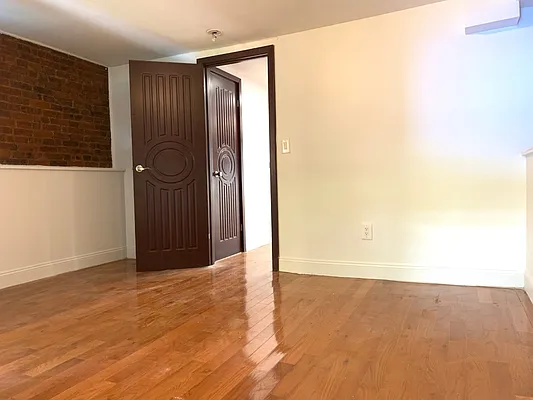 Rented by Brown Harris Stevens | media 21