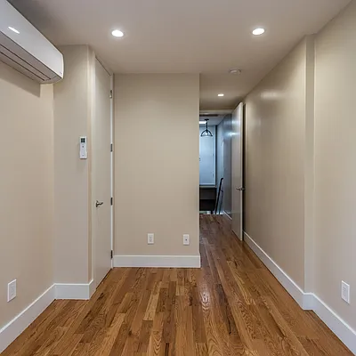 Rented by Nooklyn NYC LLC | media 16