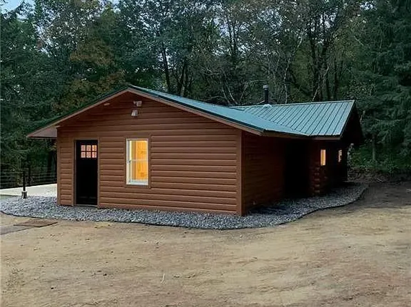 1456 Serum Rd, Nelson, WI 54756