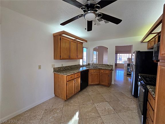 3rd image of 755 Panhandle Dr