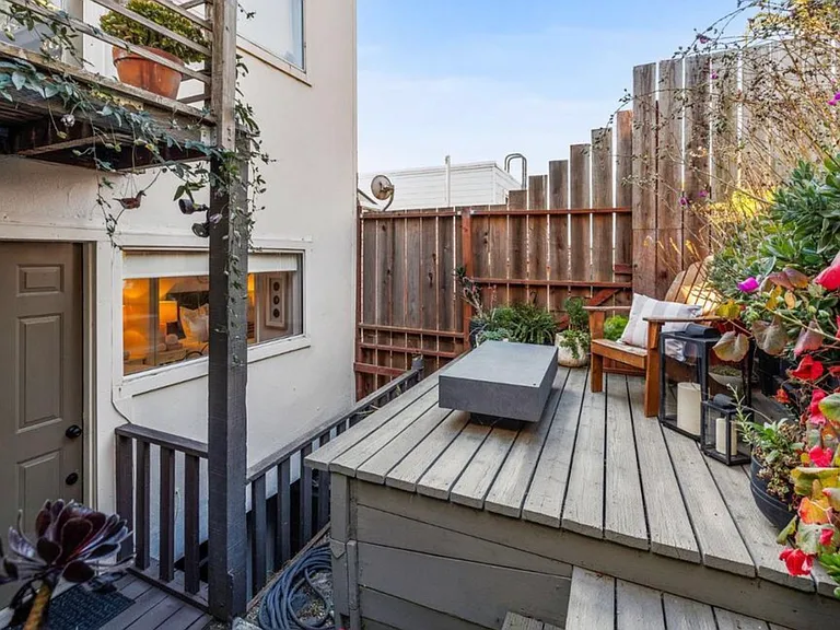 608 Peralta Ave — Photo 13