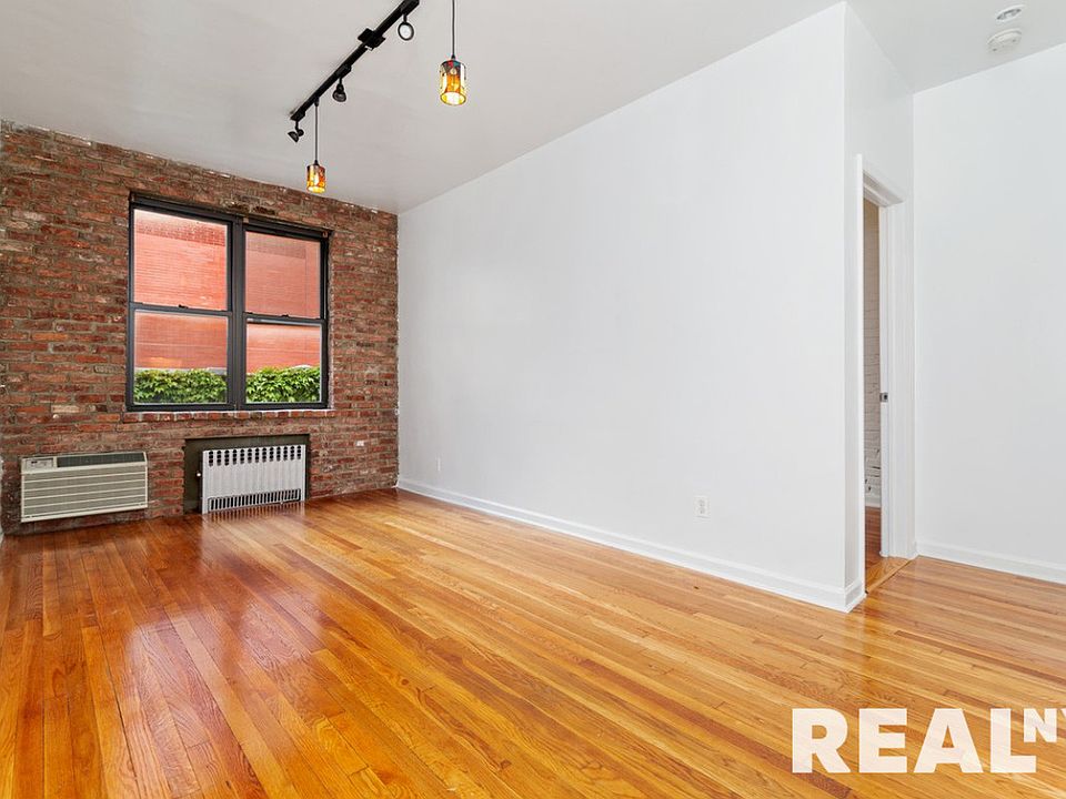 1st image of 447 Hudson St #2R
