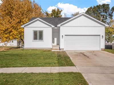402 E 2nd St, Woodward, IA, 50276