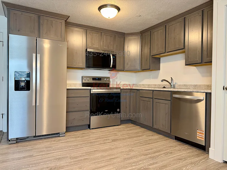 1132 W High Plains Dr, Unit B, Grantsville, UT_06262026