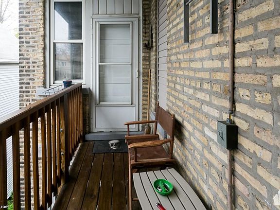 2nd image of 3538 W Grace St #428