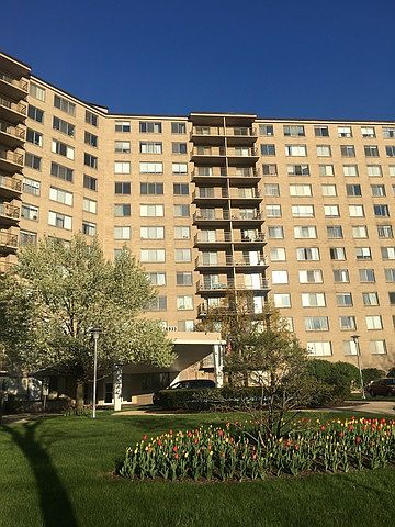 1st image of 6933 N Kedzie Ave APT 505