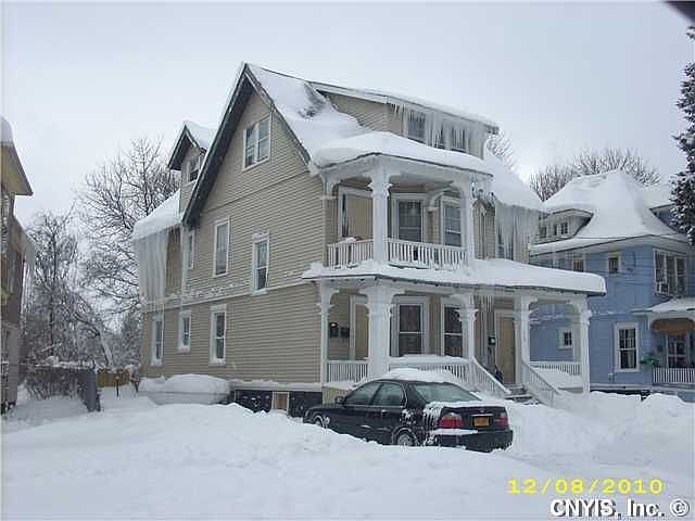 2nd image of 409 Temple St