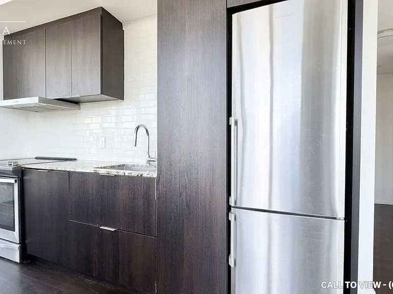101 Charles St E #4706 — Photo 2