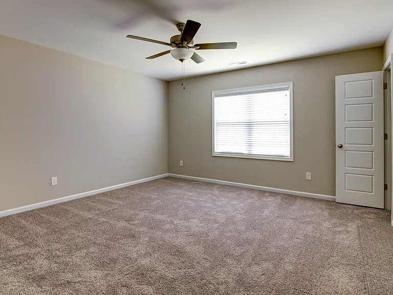 112 Gretzky Pkwy — Photo 7