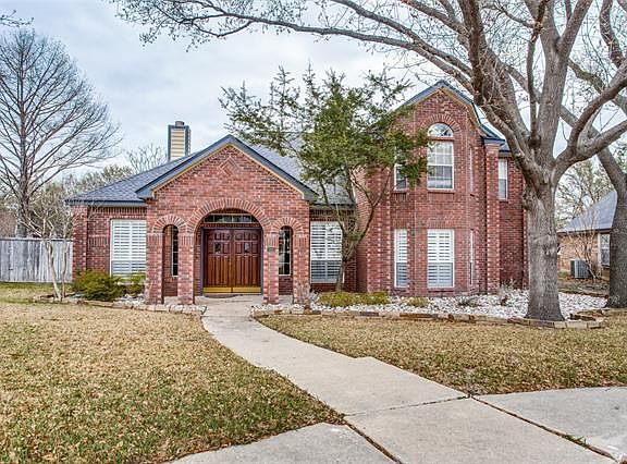 2nd image of 800 Deerlake Ct