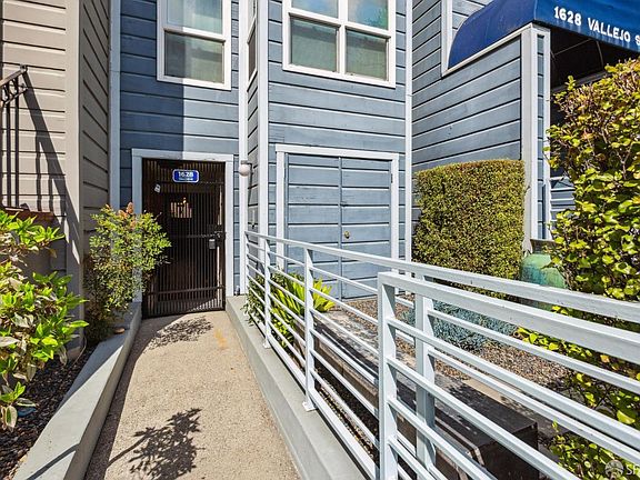 3rd image of 1628 Vallejo St APT 1
