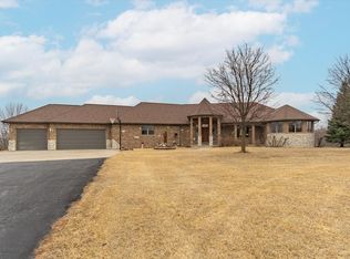 2935 Cottonwood Ln, Marseilles, IL 61341