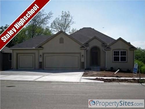 1st image of 4219 NE 84th Ter