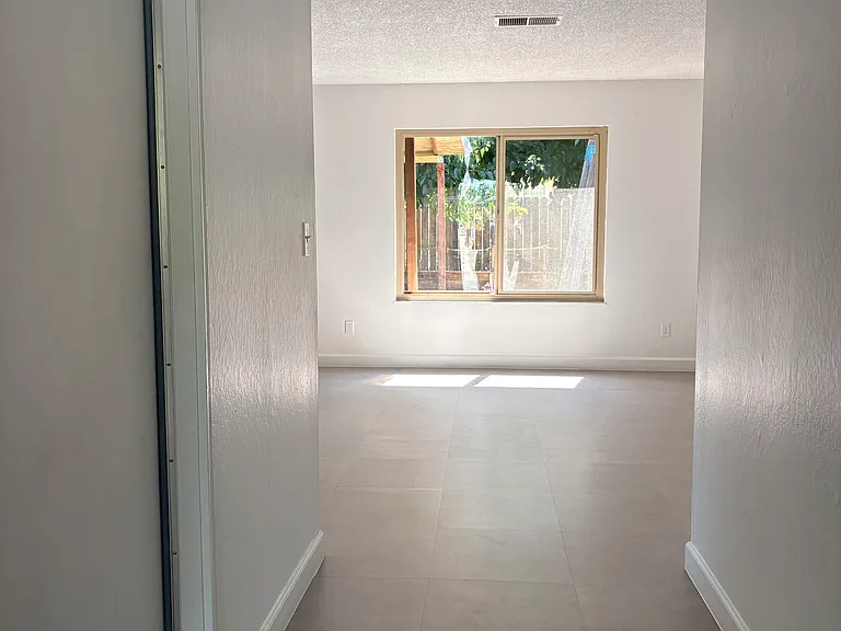 3937 Highgate Way — Photo 2