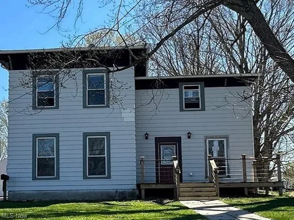 404 E Main St, Geneva, OH 44041