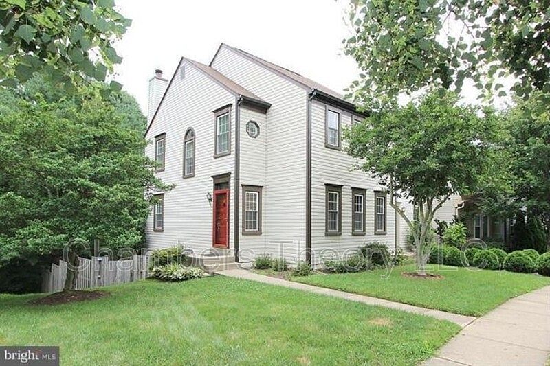 1st image of 11956 Sentinel Point Ct