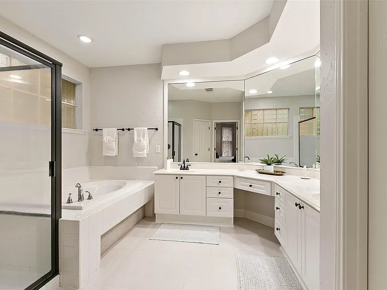 35 Larks Aire Pl — Photo 25