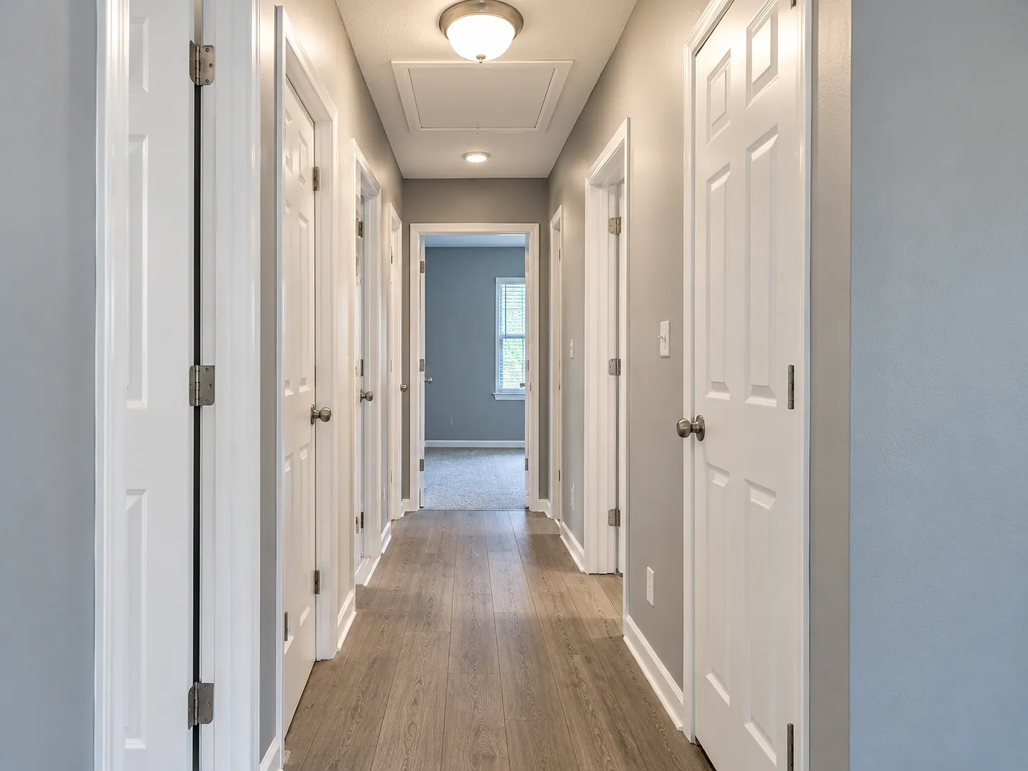 3 bed, 1200 sqft, $1,995 — Photo 3