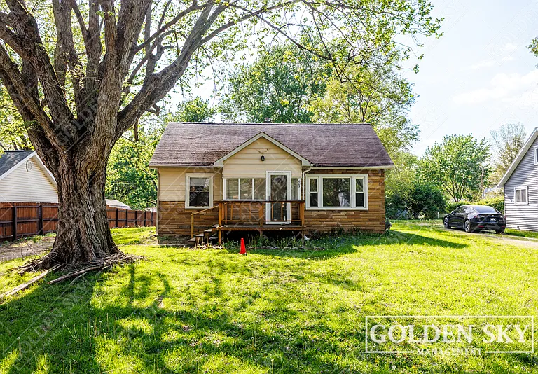 609 N Waldemere Ave — Photo 1